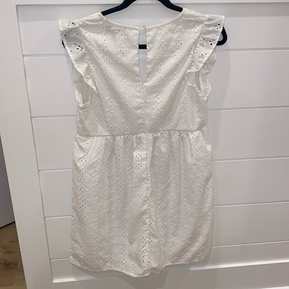 White Eyelet Lined Ruffle Sleeve Dress Crystal Doll Small - Picture 4 of 6